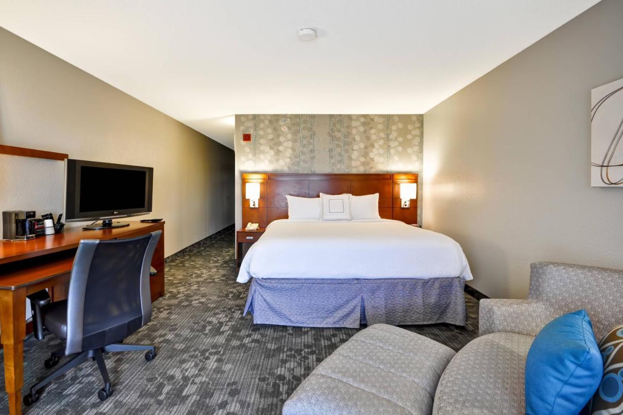 Courtyard By Marriott Jacksonville Airport/ Northeast Dış mekan fotoğraf