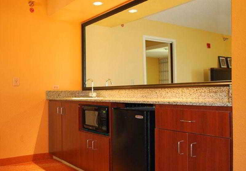 Courtyard By Marriott Jacksonville Airport/ Northeast Dış mekan fotoğraf